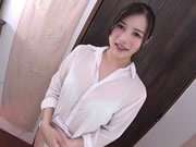海報女郎的AV出道作 白峰美羽